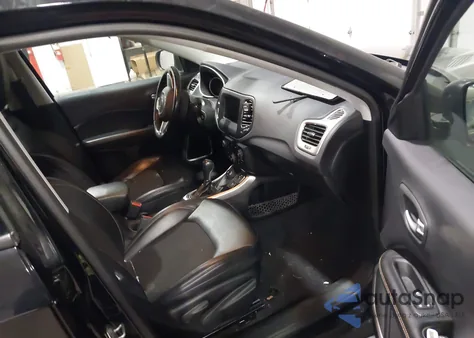 2018 Jeep Compass Latitude 4X4 from USA, damaged, VIN 3C4NJDBB3JT143134